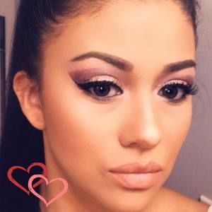 Meet your Posher, Virginia